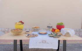 Rudini' Charming Room